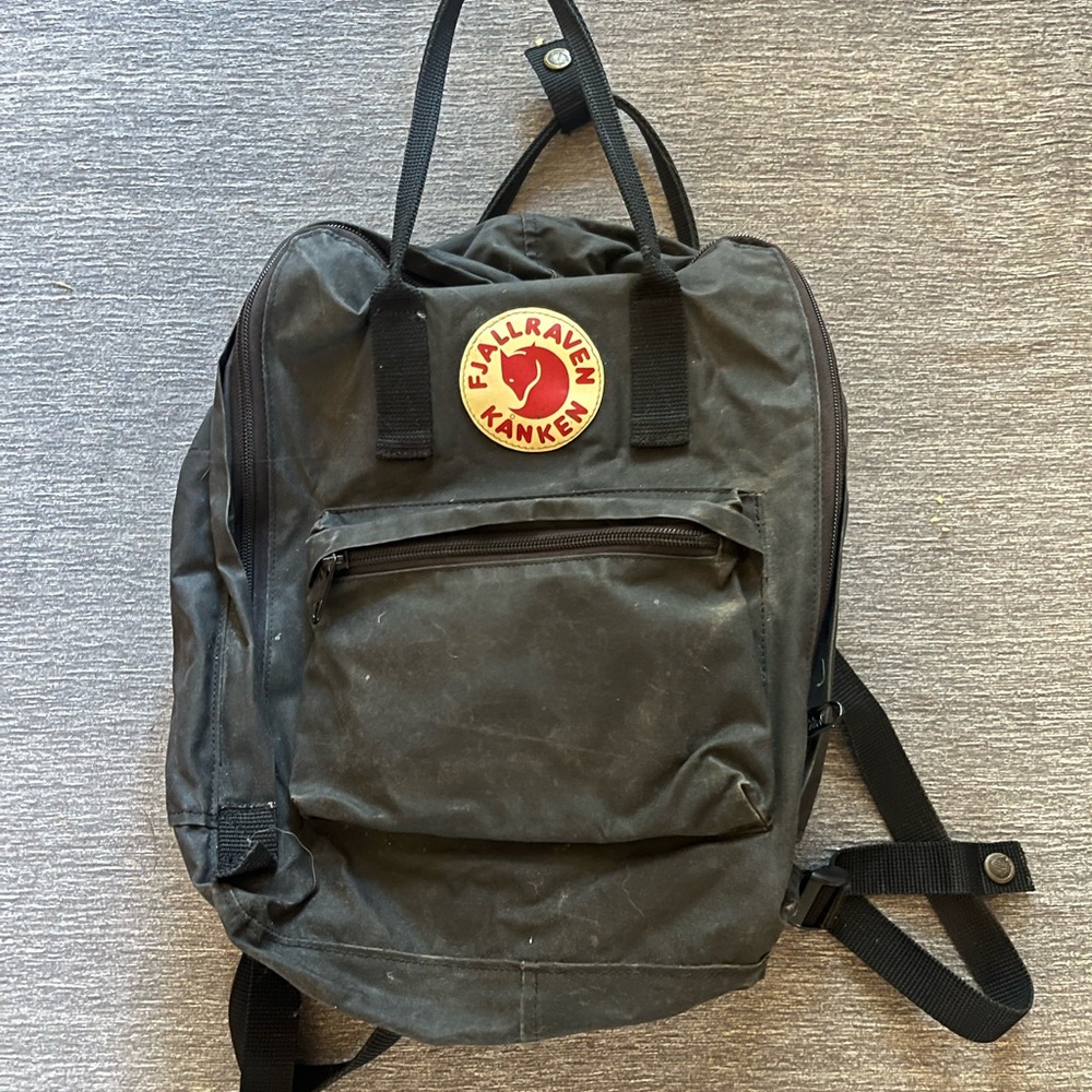 Kånken Black Backpack